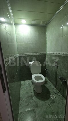 3 otaqlı Köhnə tikili, Bakıxanov q., Bakı