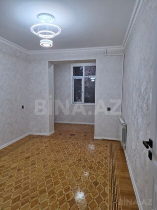 3 otaqlı Köhnə tikili, 9-cu mikrorayon q., Bakı