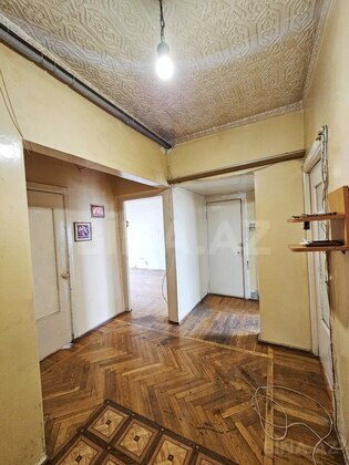 3 otaqlı Köhnə tikili, Neftçilər m., Bakı