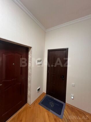 2 otaqlı Yeni tikili, 7-ci mikrorayon q., Bakı