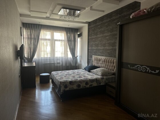 3 otaqlı Yeni tikili, Şah İsmayıl Xətai m., Bakı