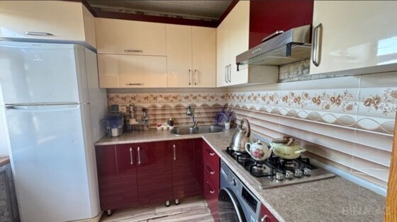 4 otaqlı Köhnə tikili, Həzi Aslanov m., Bakı