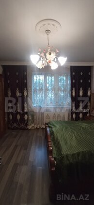 3 otaqlı Köhnə tikili, Bakıxanov q., Bakı
