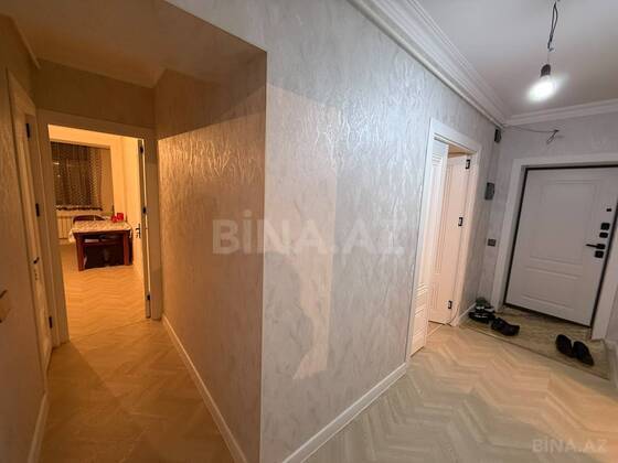 3 otaqlı Köhnə tikili, Xalqlar Dostluğu m., Bakı