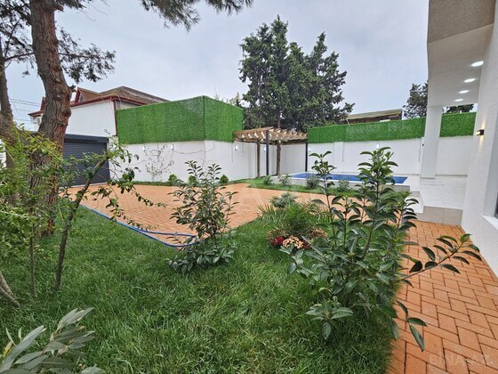 4 otaqlı Həyət evi/Bağ evi, Şüvəlan q., Bakı