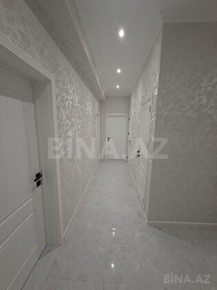 3 otaqlı Yeni tikili, Xırdalan