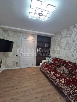 2 otaqlı Köhnə tikili, Elmlər Akademiyası m., Bakı