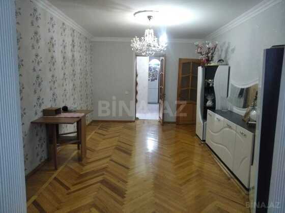 3 otaqlı Köhnə tikili, İnşaatçılar m., Bakı
