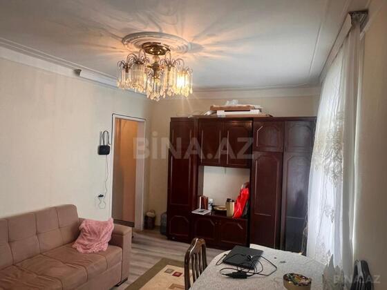 1 otaqlı Köhnə tikili, Elmlər Akademiyası m., Bakı