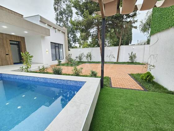 4 otaqlı Həyət evi/Bağ evi, Şüvəlan q., Bakı