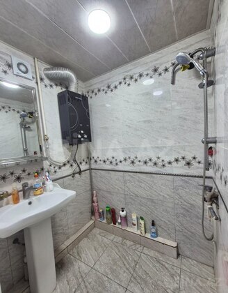 2 otaqlı Köhnə tikili, Elmlər Akademiyası m., Bakı