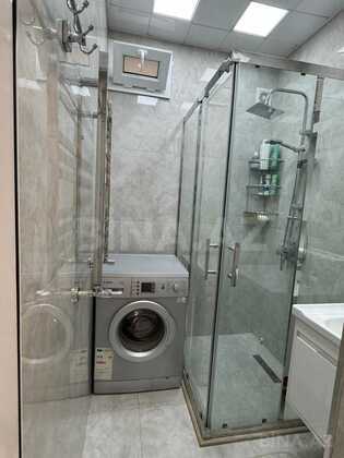2 otaqlı Köhnə tikili, Memar Əcəmi m., Bakı