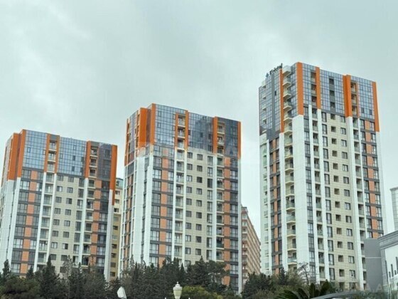 3 otaqlı Yeni tikili, Memar Əcəmi m., Bakı