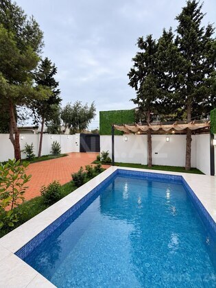 4 otaqlı Həyət evi/Bağ evi, Şüvəlan q., Bakı