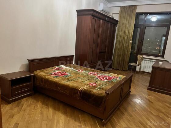 4 otaqlı Yeni tikili, Elmlər Akademiyası m., Bakı