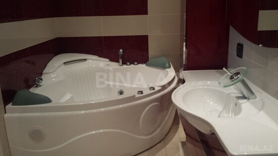 4 otaqlı Yeni tikili, 28 May m., Bakı