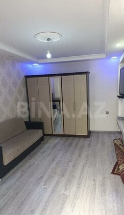 2 otaqlı Köhnə tikili, 7-ci mikrorayon q., Bakı
