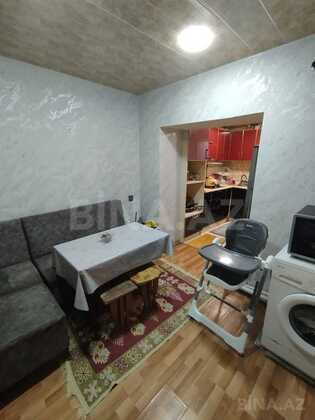 3 otaqlı Köhnə tikili, Həzi Aslanov m., Bakı