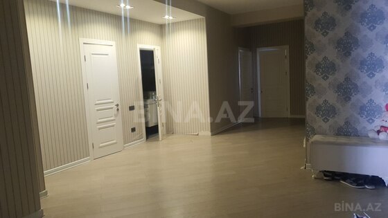 4 otaqlı Yeni tikili, Elmlər Akademiyası m., Bakı