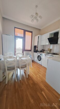 3 otaqlı Yeni tikili, Qara Qarayev m., Bakı