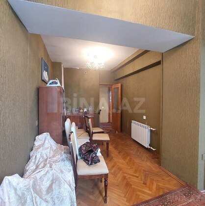 3 otaqlı Köhnə tikili, 28 May m., Bakı