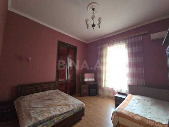 3 otaqlı Köhnə tikili, Sahil m., Bakı