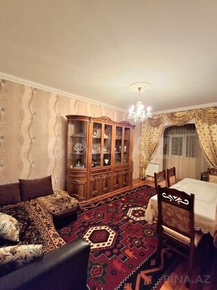 5 otaqlı Köhnə tikili, Xalqlar Dostluğu m., Bakı