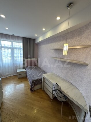 3 otaqlı Yeni tikili, İnşaatçılar m., Bakı