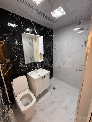 3 otaqlı Köhnə tikili, Neftçilər m., Bakı