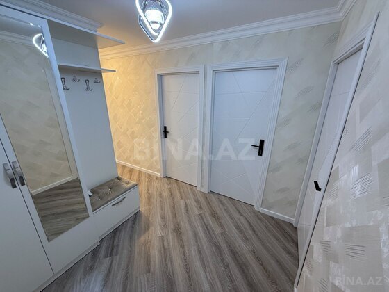 3 otaqlı Köhnə tikili, Neftçilər m., Bakı