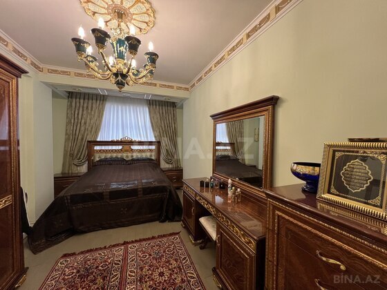4 otaqlı Yeni tikili, İnşaatçılar m., Bakı
