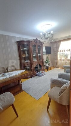 3 otaqlı Köhnə tikili, Əhmədli m., Bakı