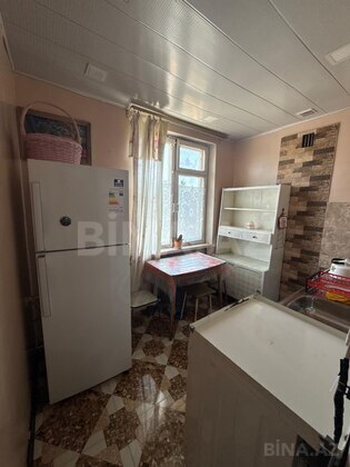 1 otaqlı Köhnə tikili, Bakıxanov q., Bakı