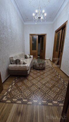 3 otaqlı Köhnə tikili, Nəsimi r., Bakı