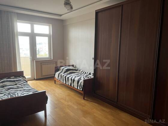 4 otaqlı Yeni tikili, Elmlər Akademiyası m., Bakı