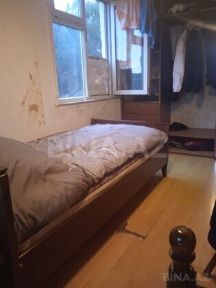 3 otaqlı Köhnə tikili, Neftçilər m., Bakı