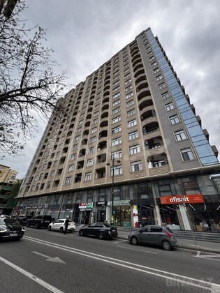 3 otaqlı Yeni tikili, 28 May m., Bakı