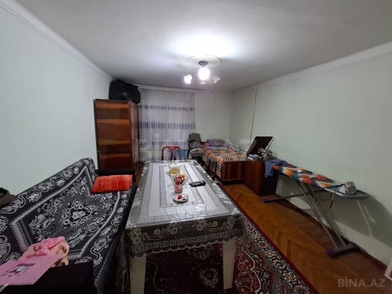 3 otaqlı Köhnə tikili, Memar Əcəmi m., Bakı