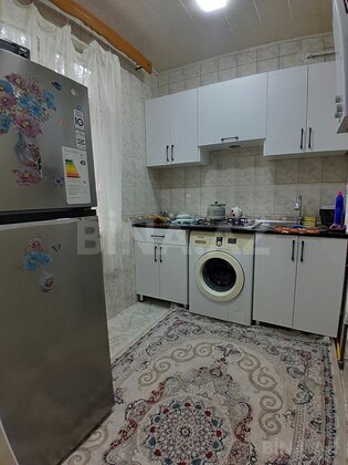 2 otaqlı Köhnə tikili, Memar Əcəmi m., Bakı