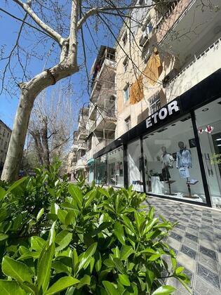 4 otaqlı Köhnə tikili, Elmlər Akademiyası m., Bakı