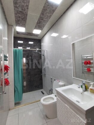 4 otaqlı Yeni tikili, Memar Əcəmi m., Bakı