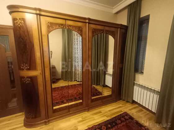 3 otaqlı Köhnə tikili, 28 May m., Bakı