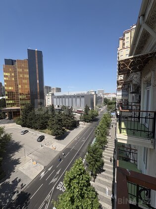 2 otaqlı Köhnə tikili, 28 May m., Bakı