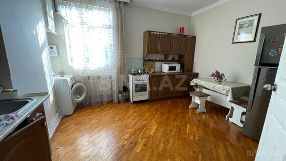 3 otaqlı Köhnə tikili, Sahil m., Bakı