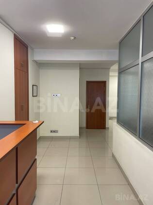 5 otaqlı Ofis, 8 Noyabr m., Bakı