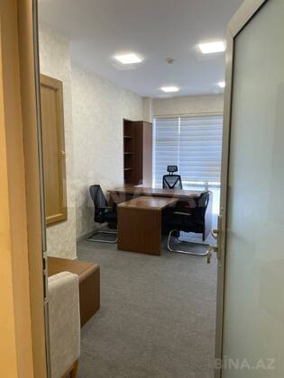 5 otaqlı Ofis, 8 Noyabr m., Bakı