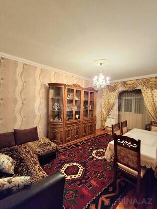 5 otaqlı Köhnə tikili, Xalqlar Dostluğu m., Bakı
