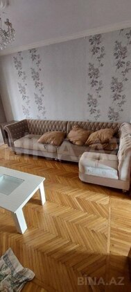 2 otaqlı Köhnə tikili, Memar Əcəmi m., Bakı