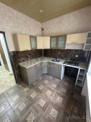 2 otaqlı Köhnə tikili, Qara Qarayev m., Bakı