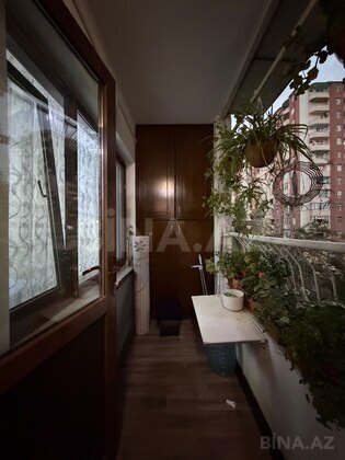 3 otaqlı Köhnə tikili, Xalqlar Dostluğu m., Bakı